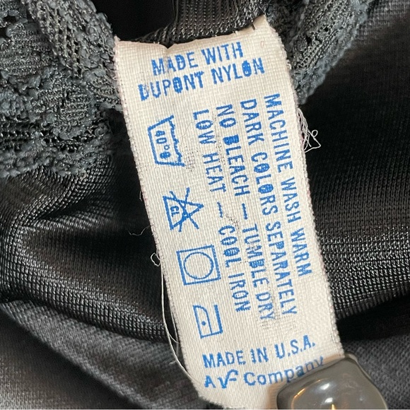Vintage Black Full Slip Lace Size Medium Vanity Fair Lingerie Adjustable Straps‎ - Picture 12 of 12